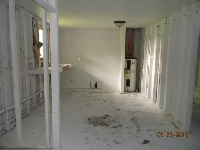 575 Aplin Branch Rd, Cottontown, TN 37048