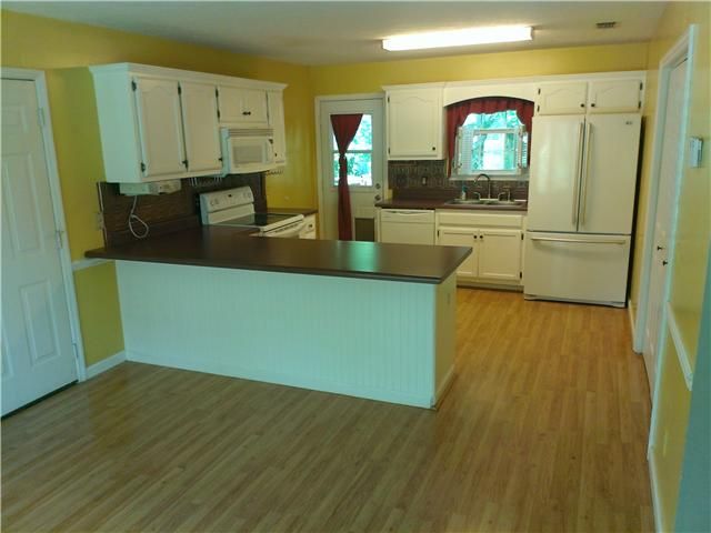 176 Merritt Dr, La Vergne, TN 37086