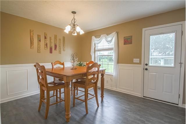 127 Heathrow Dr, Murfreesboro, TN 37129