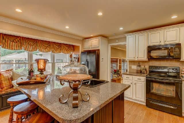 1450 Twin Feather Dr, Murfreesboro, TN 37129