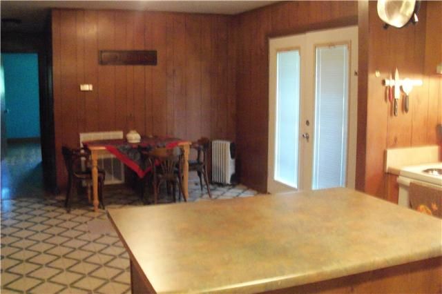 805 Stokes Rd, White Bluff, TN 37187
