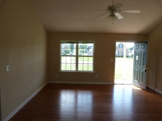 1028 Auldridge Dr, Christiana, TN 37037