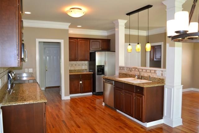 1921 Baskinbrook Ct, Murfreesboro, TN 37130