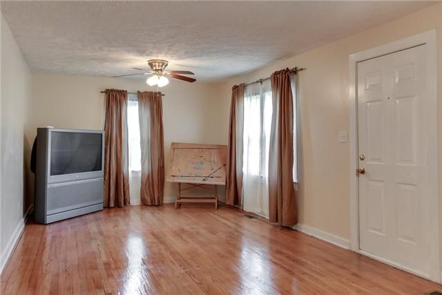 404 Jakes Ave, Murfreesboro, TN 37130