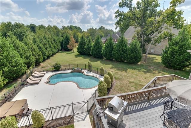 8215 Holly Rd, Brentwood, TN 37027