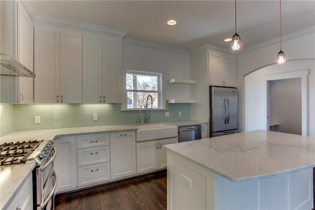 905 Caruthers Ave, Nashville, TN 37204