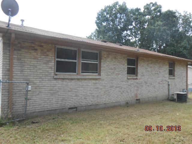 120 Schrader Heights Dr, Dickson, TN 37055