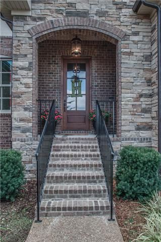 175 Azalea Ln, Franklin, TN 37064