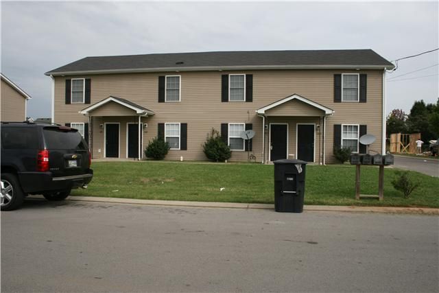 1359 Benley St, Murfreesboro, TN 37130
