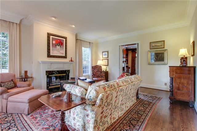 700 Timber Ln, Nashville, TN 37215