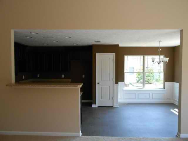 1025 East Sagewood Dr #106, Gallatin, TN 37066