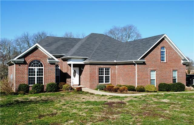 1049 Emerald Way, Castalian Springs, TN 37031