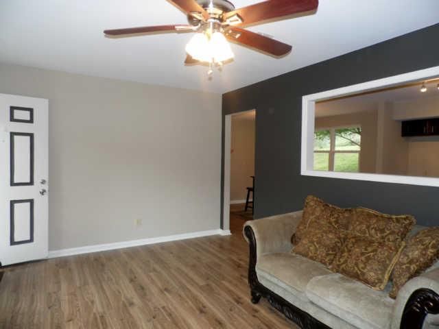 648 Frankfort, Hermitage, TN 37076