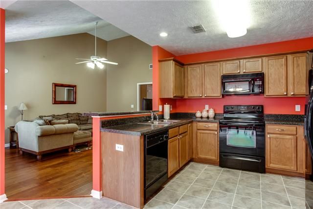 1923 Odessa Ave, Murfreesboro, TN 37128