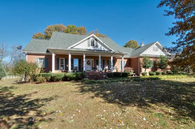 4123 Buck Mathews Rd, Columbia, TN 38401