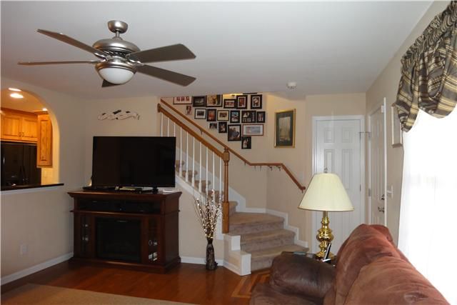 1913 Clara Mathis Rd, Spring Hill, TN 37174