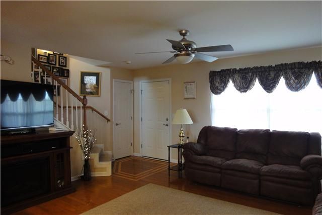 1913 Clara Mathis Rd, Spring Hill, TN 37174