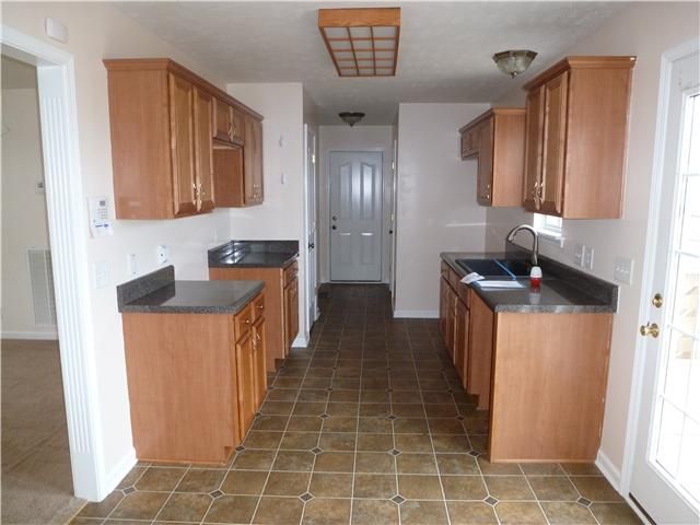 3083 Ace Wintermeyer Dr, La Vergne, TN 37086