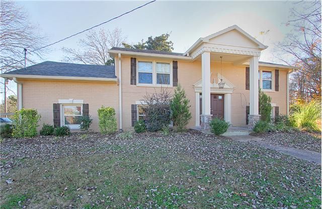 253 Sterling Rd, Hendersonville, TN 37075