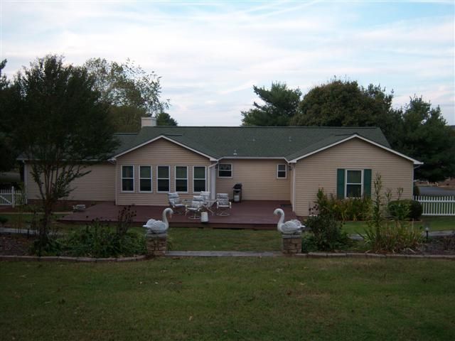 912 Bedford Pl, Columbia, TN 38401