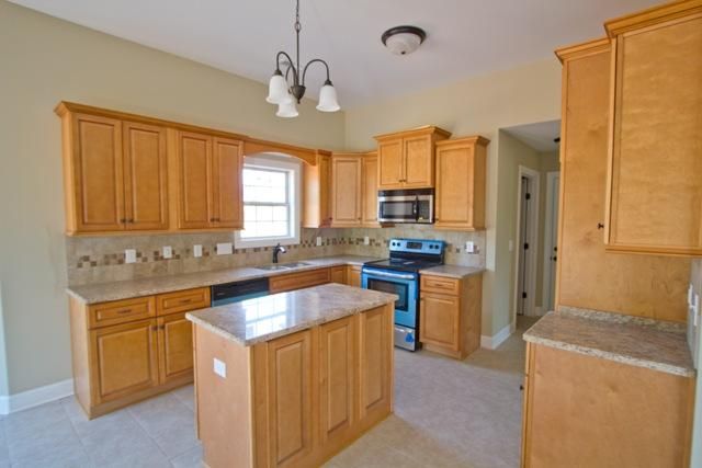 8367 Ran Harris Ct, Murfreesboro, TN 37129