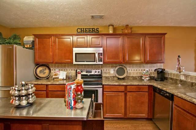 1013 Patmore Ln, Hendersonville, TN 37075
