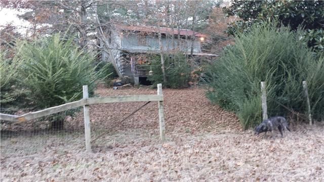 1585 Elnora Rd, White Bluff, TN 37187