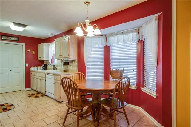 708 Crown Ct, Old Hickory, TN 37138