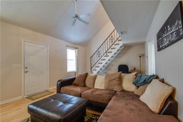 518 Debbie Dr, Hermitage, TN 37076