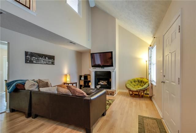 518 Debbie Dr, Hermitage, TN 37076