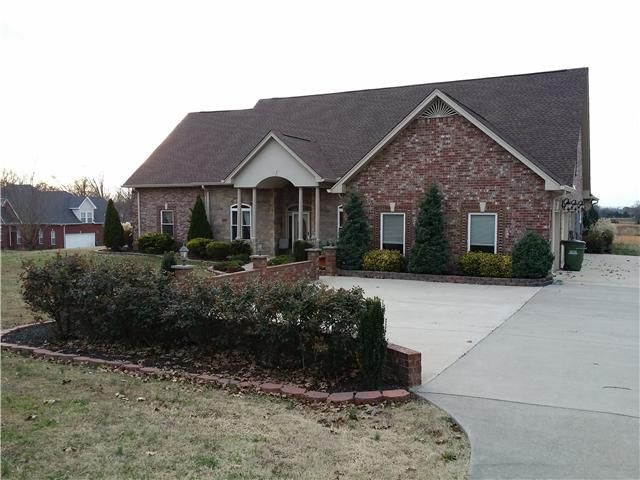 434 Lovers Ln, Lebanon, TN 37087