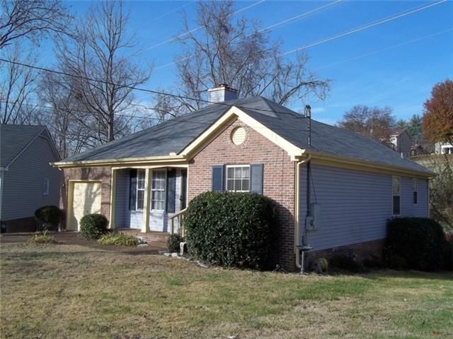 4944 Yorkshire Rd, Nashville, TN 37211