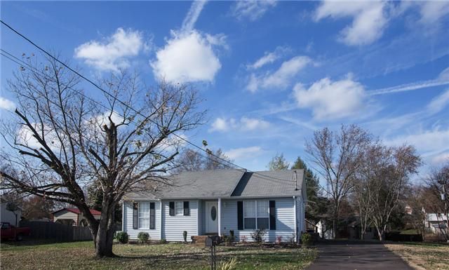 619 Meadowview Dr, Mount Juliet, TN 37122