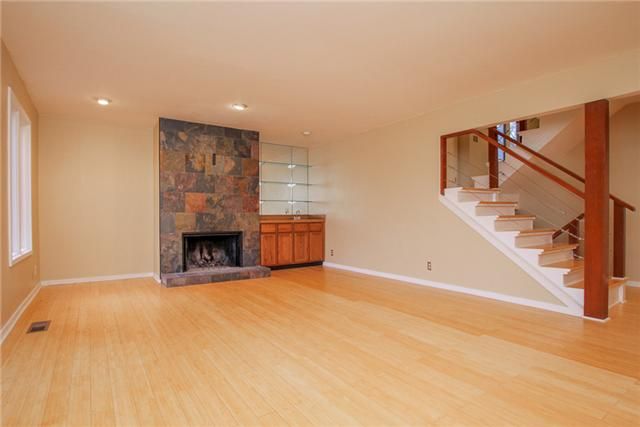 747 Harpeth Trace Dr, Nashville, TN 37221