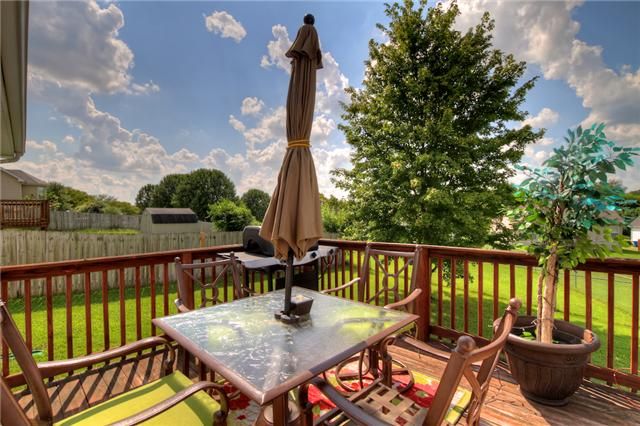 725 Stone Hedge Dr, Old Hickory, TN 37138