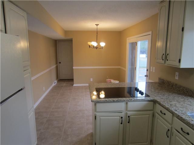 216 Green Harbor Rd, Old Hickory, TN 37138