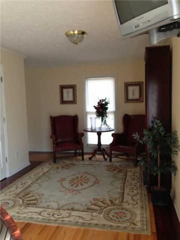 1615 Pennington Dr, Murfreesboro, TN 37129