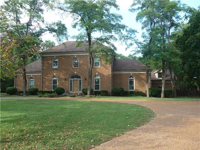 447 Rolling Mill Rd, Old Hickory, TN 37138