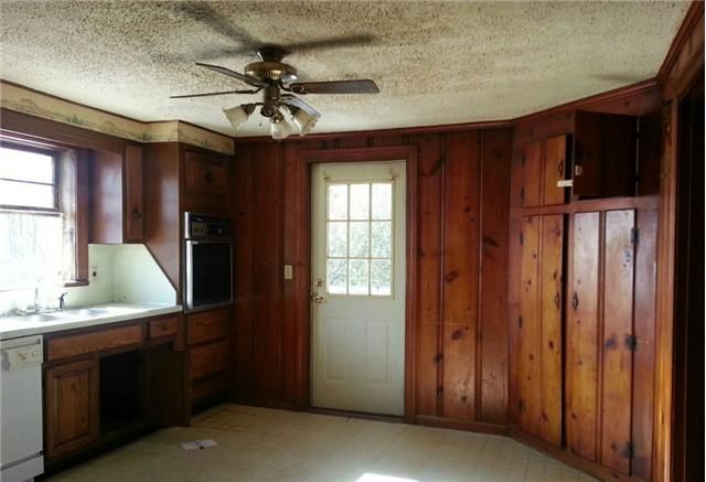 8449 Old Charlotte Pike, Pegram, TN 37143