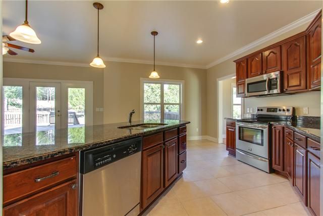 1063 Harmon Springs Rd, Dickson, TN 37055