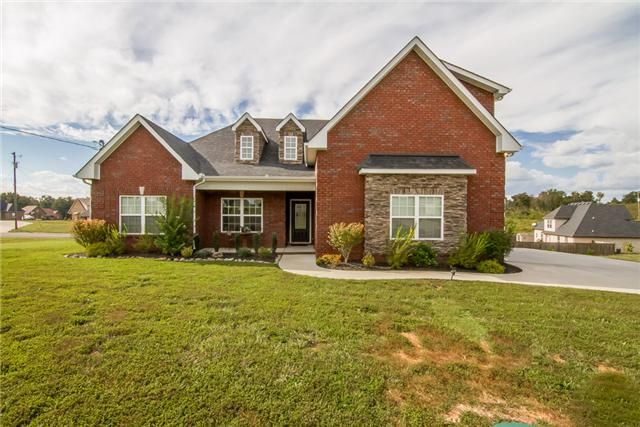 1201 Royal Oak Ave, Murfreesboro, TN 37129