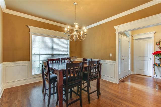 3233 Robinwood Dr, Murfreesboro, TN 37128