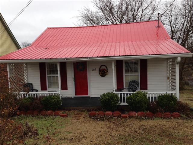 709 South Main St, Mount Pleasant, TN 38474