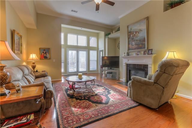 813 River Heights Dr, Mount Juliet, TN 37122