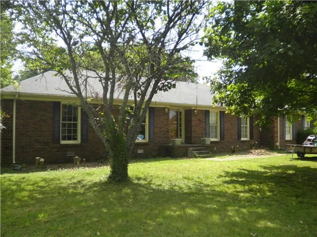 1805 Redbud Dr, Murfreesboro, TN 37128