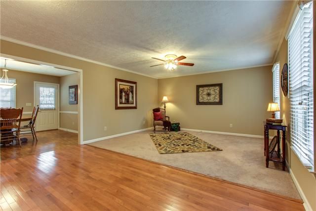 1011 Meadowbrook Rd, Murfreesboro, TN 37129