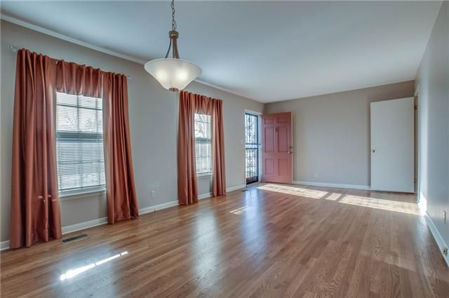 706 Desmond Dr, Nashville, TN 37211