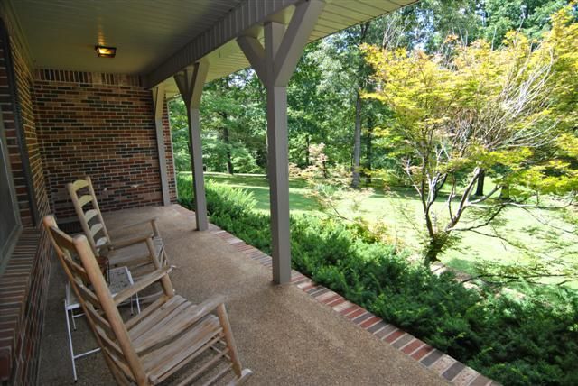 1015 Trainer Ave, Burns, TN 37029