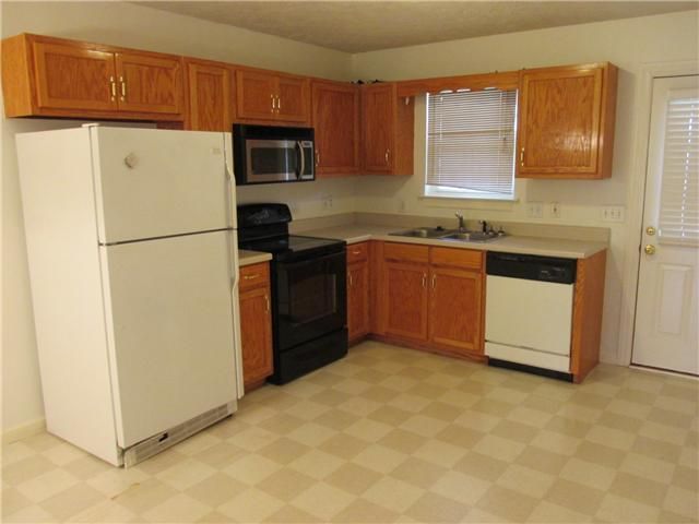 1815 Lucille Ln, Murfreesboro, TN 37129