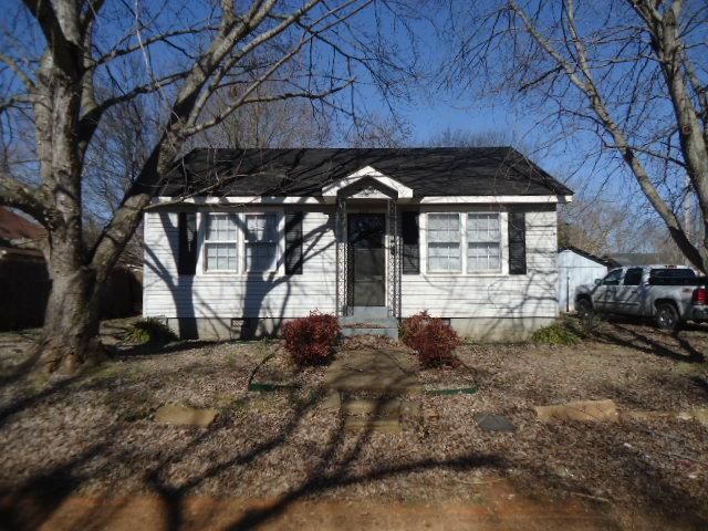 207 Mcclellan St, Athens, AL 35611